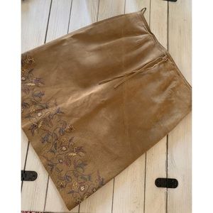Express 💯 Leather Floral detailed hemline Sz 9/10